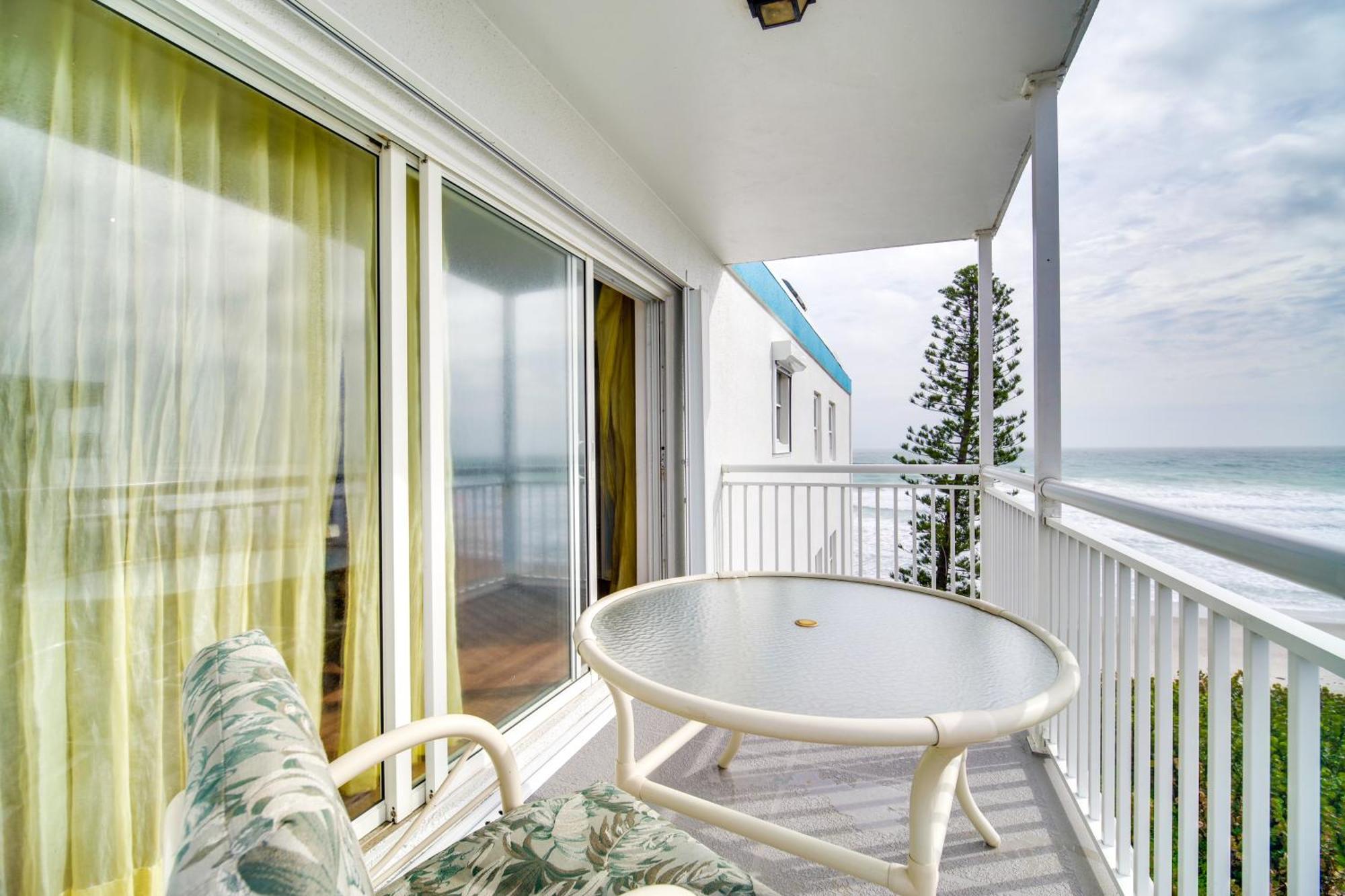Pet-Friendly Satellite Beach Condo With Balcony! Екстер'єр фото