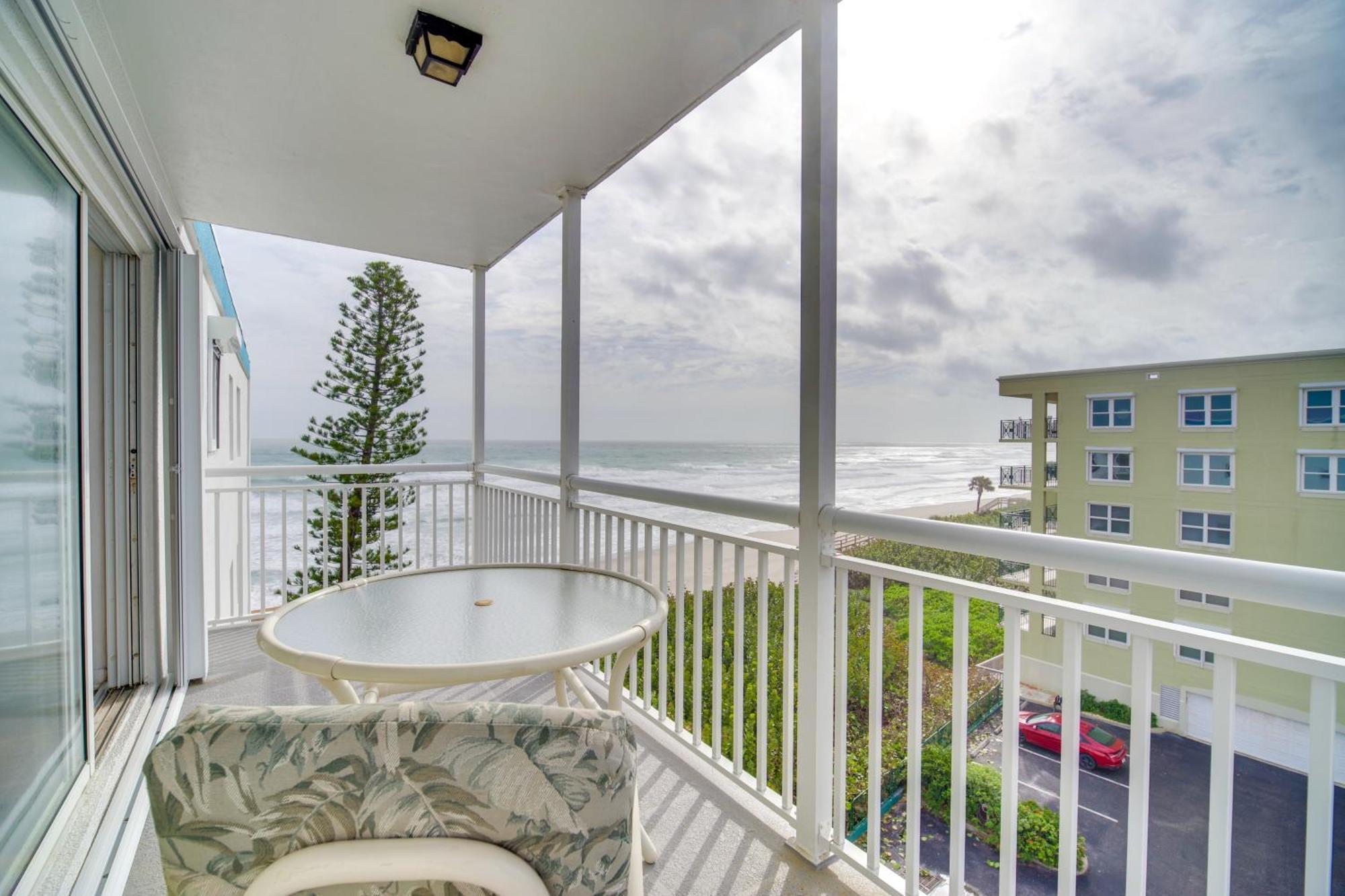 Pet-Friendly Satellite Beach Condo With Balcony! Екстер'єр фото